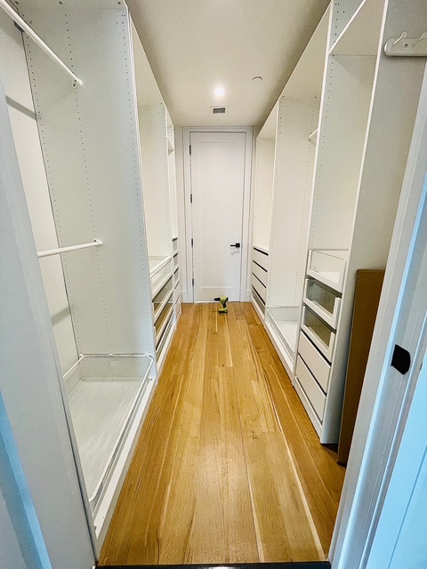 walk-in closet assembly